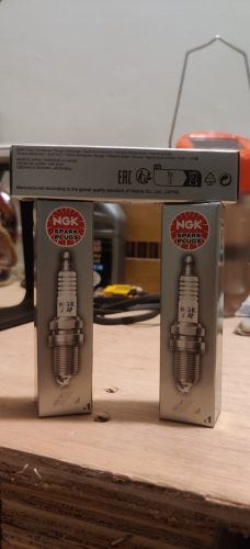 NGK 94854 ILKR7J8 Laser Iridium Spark Plugs photo review