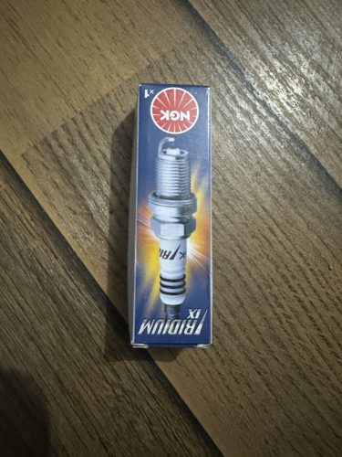 NGK 4814 CR8EIX Iridium IX Spark Plug photo review